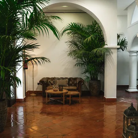 La Fonda Hotel
