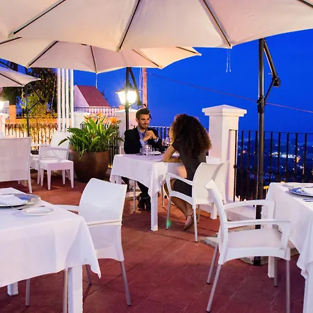 La Fonda 4*